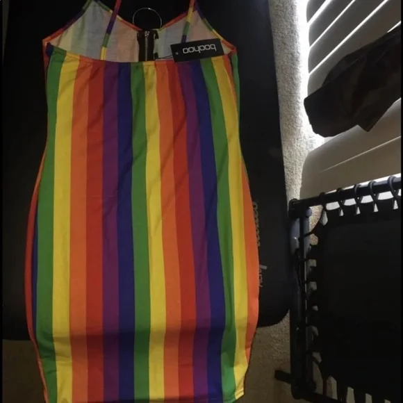 Boohoo Pride Bodycon Dress - Picture 4 of 4
